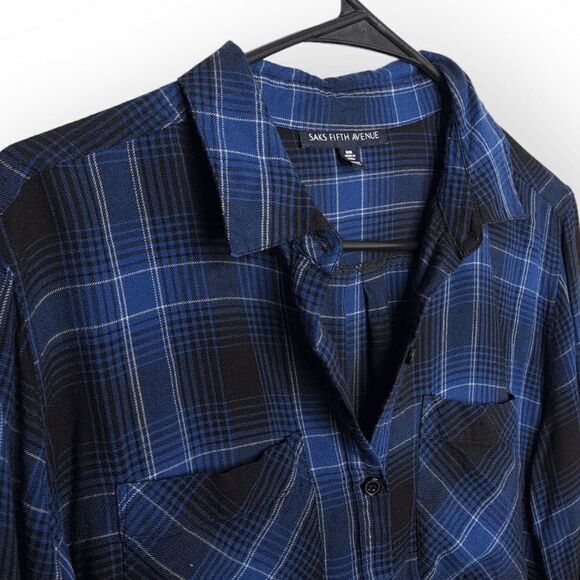 Saks Fifth Avenue Plaid Button Up Top size Medium - Picture 3 of 6